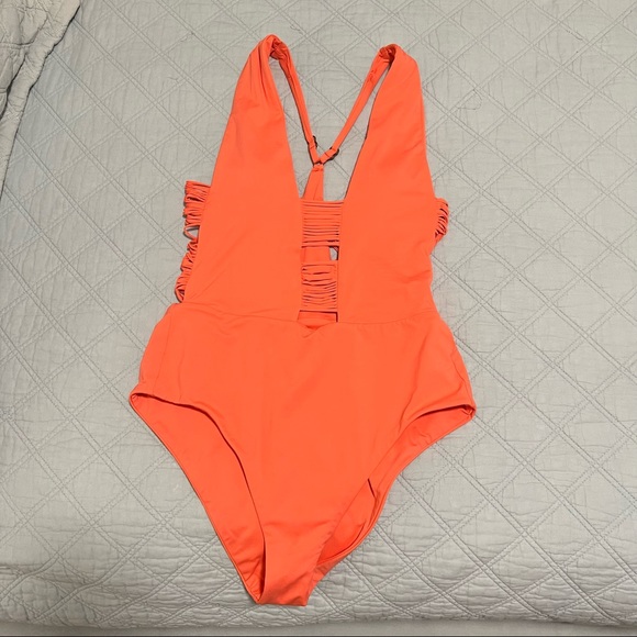 Isabella Rose one piece - Coral - Picture 10 of 12